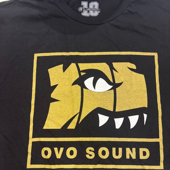 Toronto Raptors X OVO Sound Drake 10th Anniversary T-Shirt (size XL) - Picture 1 of 3